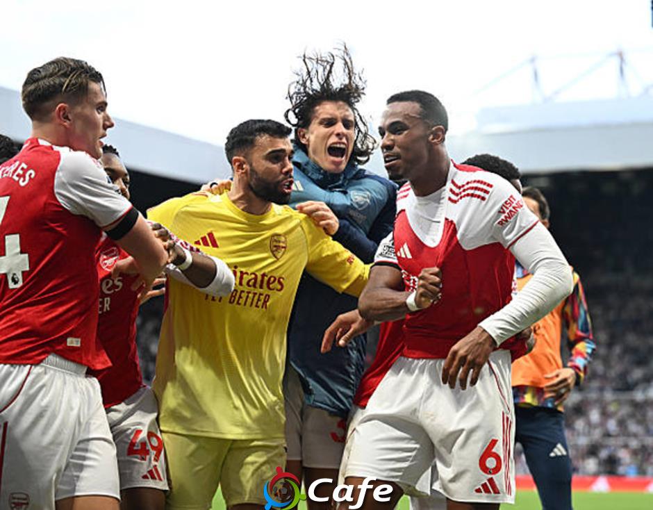 Máy tính dự đoán Arsenal vô địch, MU cận kề nhóm xuống hạng