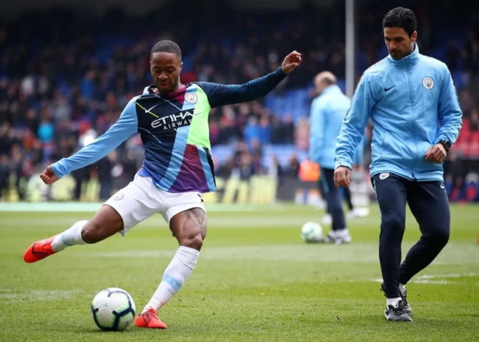 Mikel Arteta từng biến Raheem Sterling thành một sát thủ