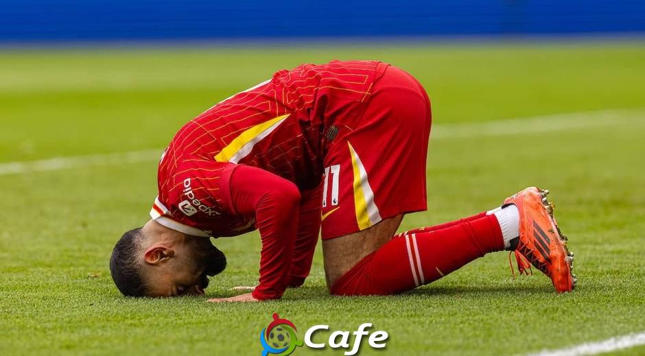 Mohamed Salah hay nhưng Quả Bóng Vàng luôn ngoài tầm tay