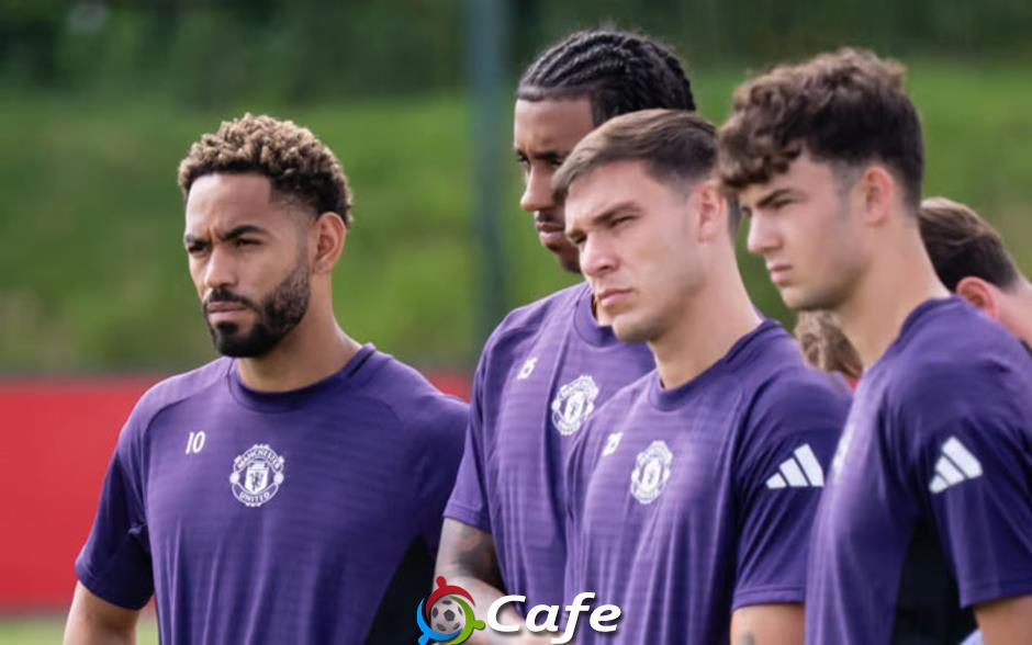 MU công bố đội hình trận gặp Leeds: Amorim gạch tên 9 cầu thủ đội một