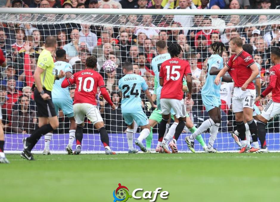 MU tạo kỷ lục kỳ lạ sau khi thắng nghẹt thở Burnley