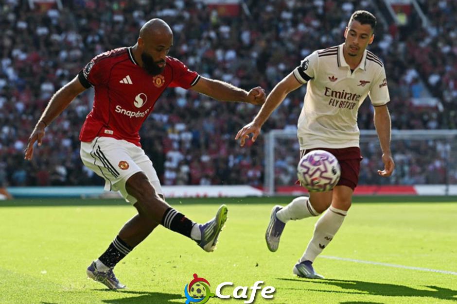 MU thua nhưng... đá hay hơn Arsenal
