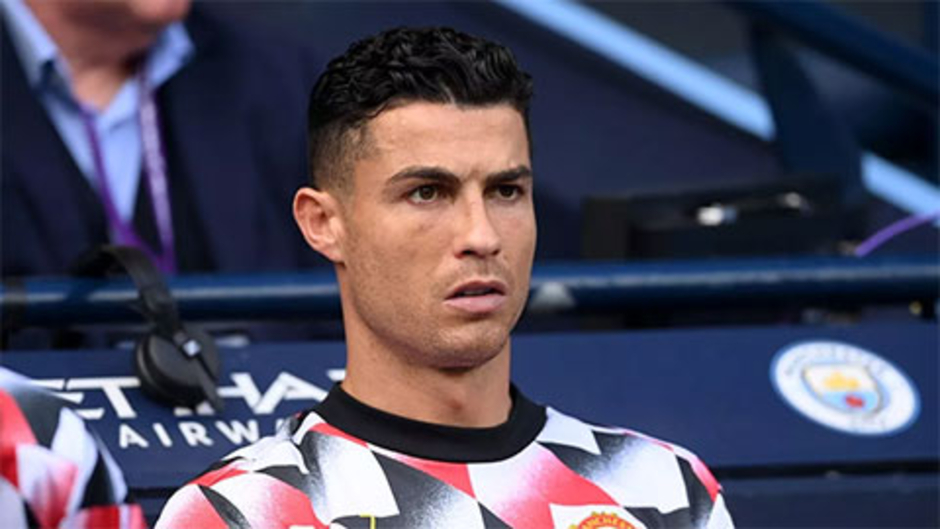 Ngã ngửa với lý do thực sự khiến MU tái ký hợp đồng với Ronaldo