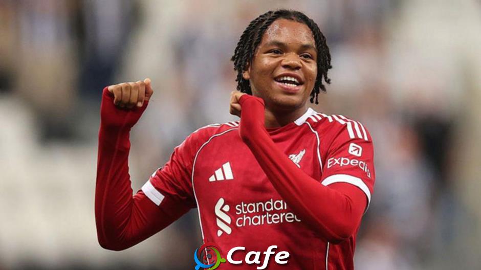 Ngumoha được Liverpool tăng lương gấp 4 lần