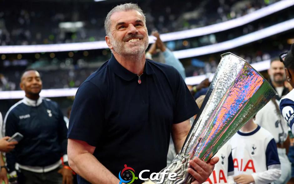 Nottingham sa thải HLV Nuno Santo