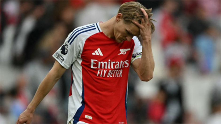 Odegaard nổi điên chỉ trích đồng đội