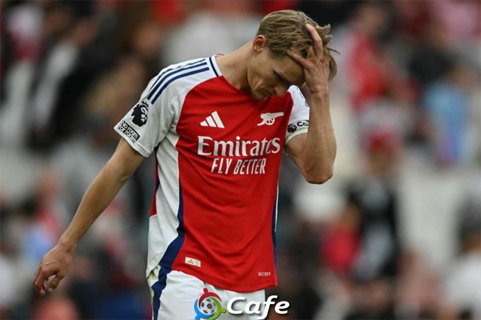 Odegaard nổi điên chỉ trích đồng đội