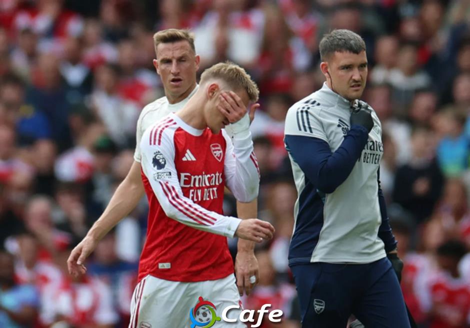 Odegaard rời sân trong nước mắt