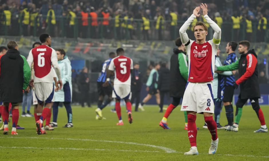 Odegaard tài thánh cũng chẳng thể cứu Arsenal