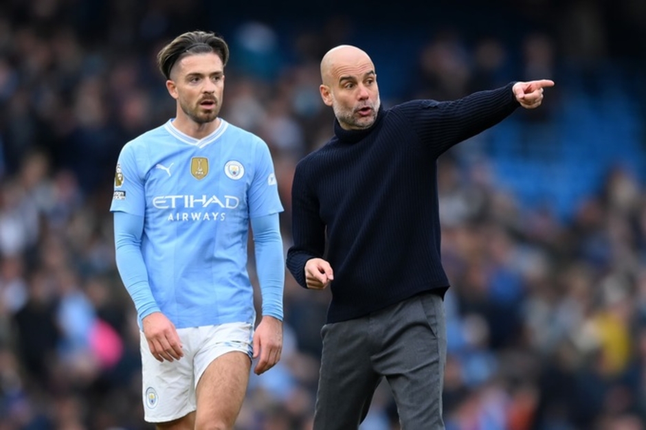 Pep Guardiola xin lỗi Grealish