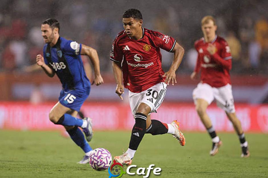 Pha kiến tạo hài hước của Diego Leon trong ngày MU vô địch Premier League Summer Series