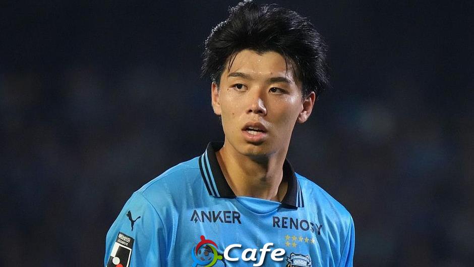 Premier League chuộng hàng châu Á, cơ hội nào cho cầu thủ Việt Nam?