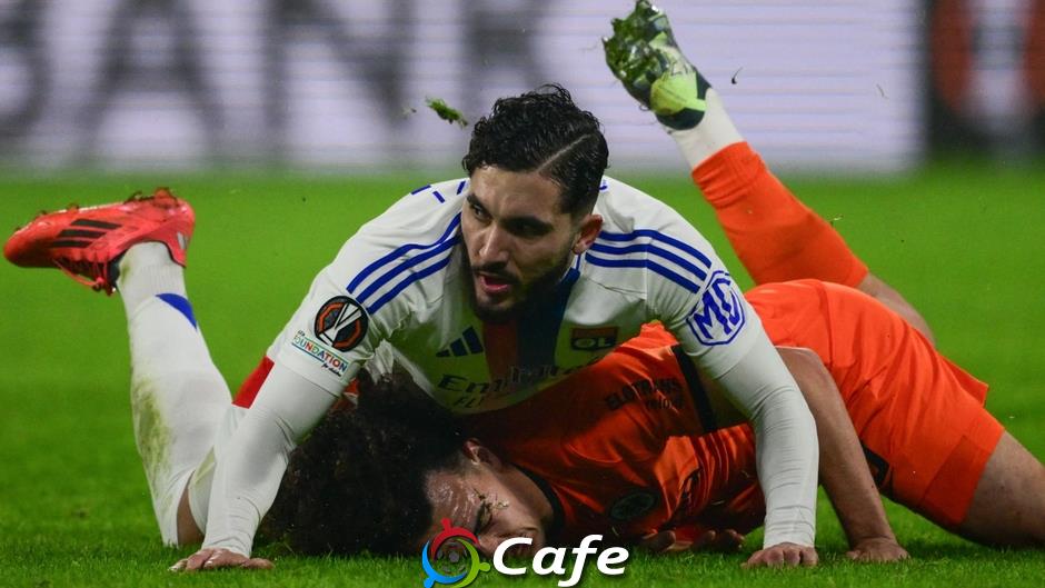 Rayan Cherki đến Man City để đoạt Quả Bóng Vàng