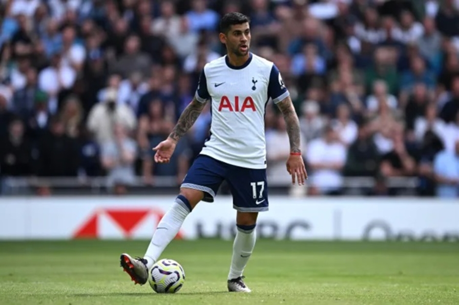 Romero chê chủ tịch Tottenham hoang tưởng