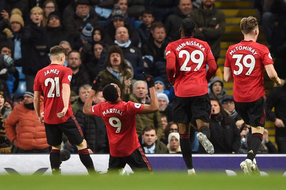 Ruben Amorim hãy đứng lên dù có thể thua Man City