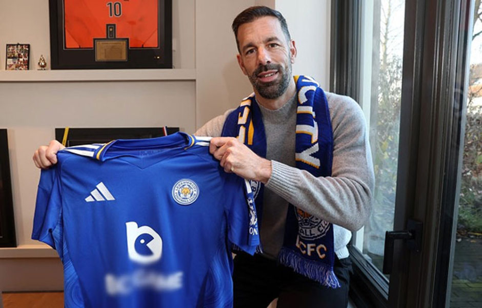 Ruud van Nistelrooy làm HLV Leicester, hợp đồng đến 2027