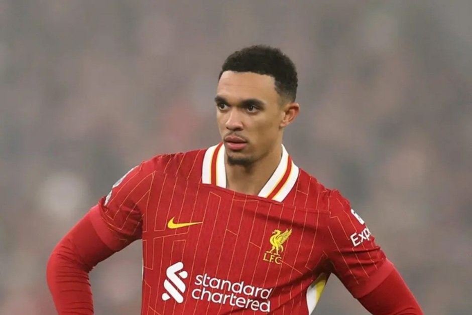 Slot từ chối xác nhận Alexander-Arnold ở lại Liverpool sau mùa 2024/25