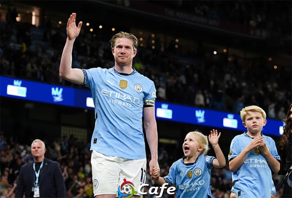 Tạm biệt De Bruyne, nhưng Man City cần lật sang một trang mới