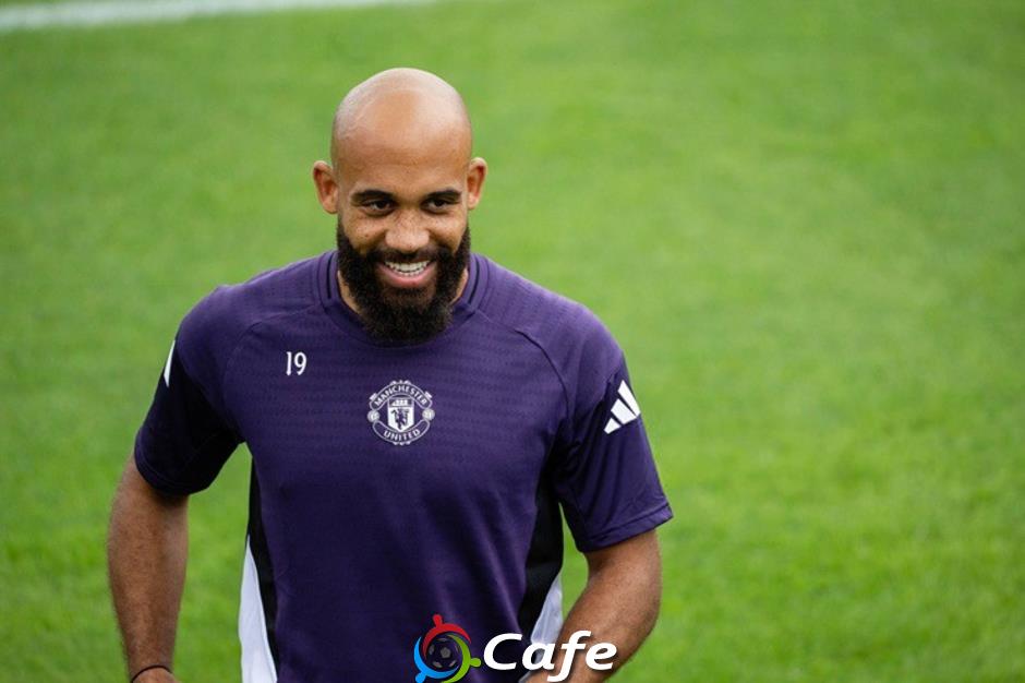 Tân binh Bryan Mbeumo bị dàn sao MU 'đánh hội đồng' ở buổi tập đầu tiên