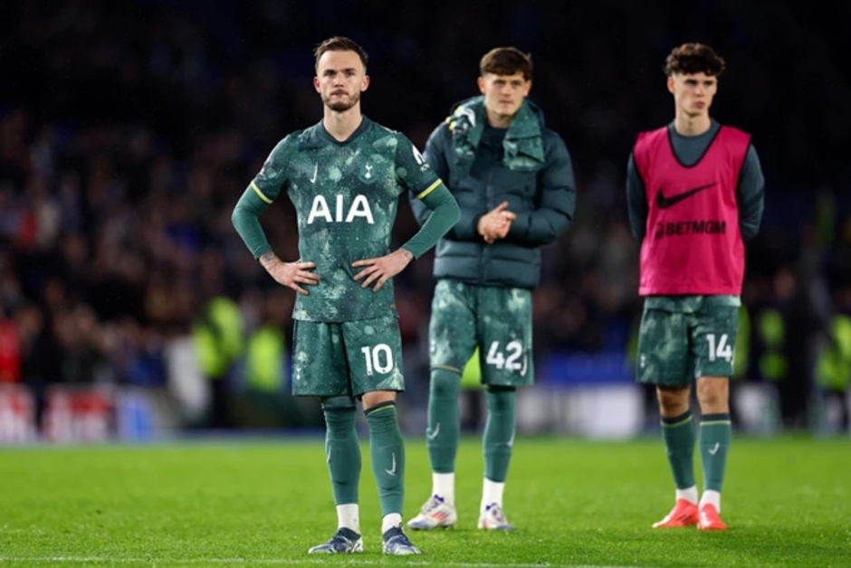 Thảm họa Tottenham với kỷ lục tệ chưa từng thấy