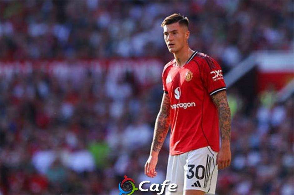 Top 5 bản hợp đồng ‘ăn hại’ tại Premier League sau tháng đầu mùa giải