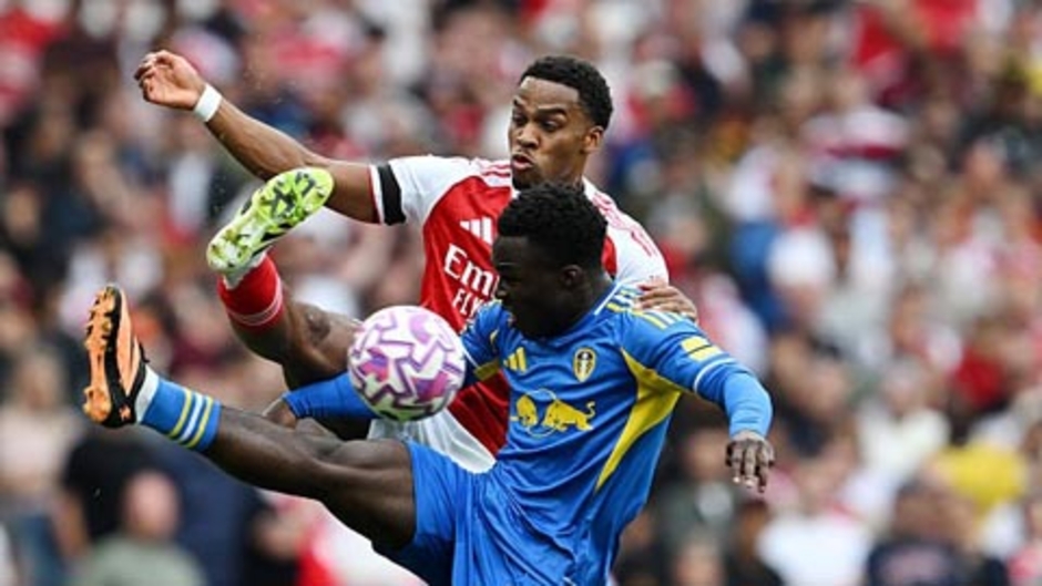 Trực tiếp Arsenal 2-0  Leeds: Saka lập công