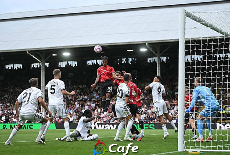 Trực tiếp Fulham 0-1 MU: Yoro mở tỷ số