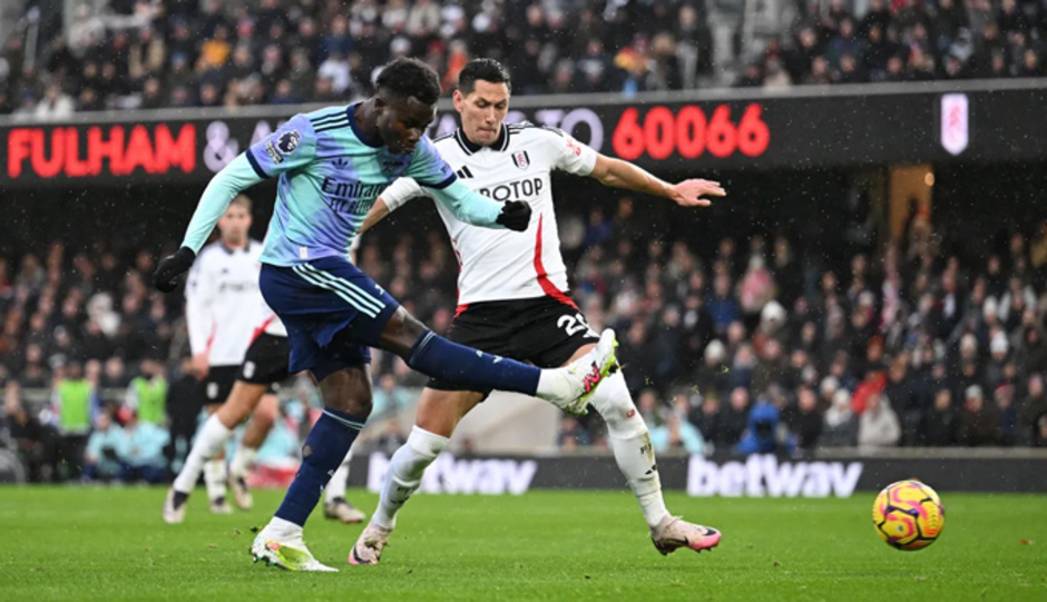 Trực tiếp Fulham 1-1 Arsenal: Pháo thủ gỡ hòa từ phạt góc