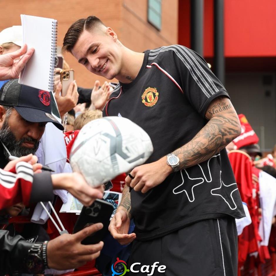 Trực tiếp MU 0-0 Burnley: Phạt đền cho Quỷ đỏ, Bruno Fernandes sẽ sút?