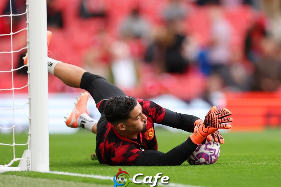 Trực tiếp MU 1-0 Burnley: Zirkzee thế chỗ Cunha chấn thương