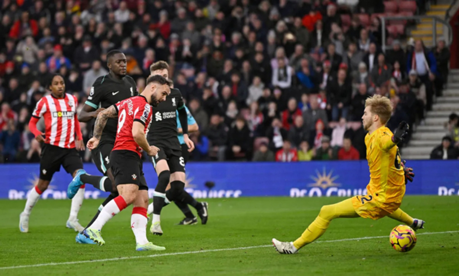 Trực tiếp Southampton 2-3 Liverpool: Salah lập cú đúp