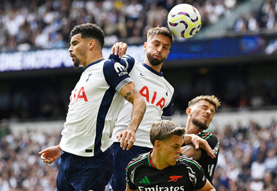 Trực tiếp Tottenham 0-1 Arsenal: Gabriel Jesus và Sterling vào sân