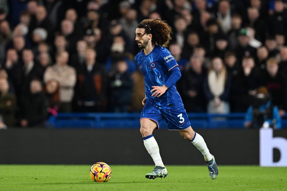 Tuần lễ điên rồ của Cucurella và Chelsea