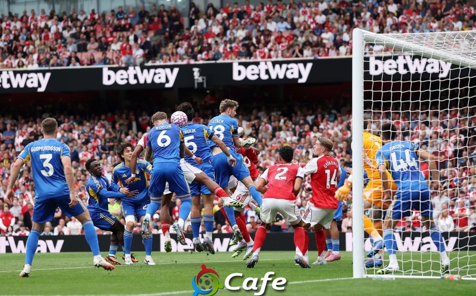 Tường thuật Arsenal 5-0 Leeds