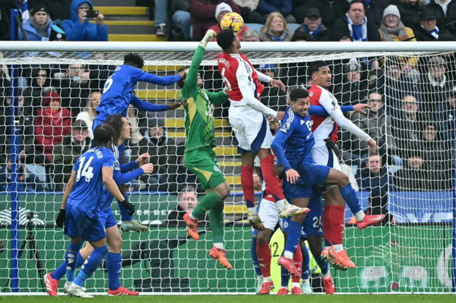 Tường thuật Leicester 0-2 Arsenal