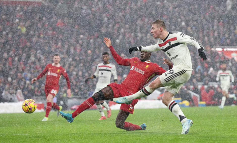 Tường thuật Liverpool 2-2 MU: Chia điểm tại Anfield