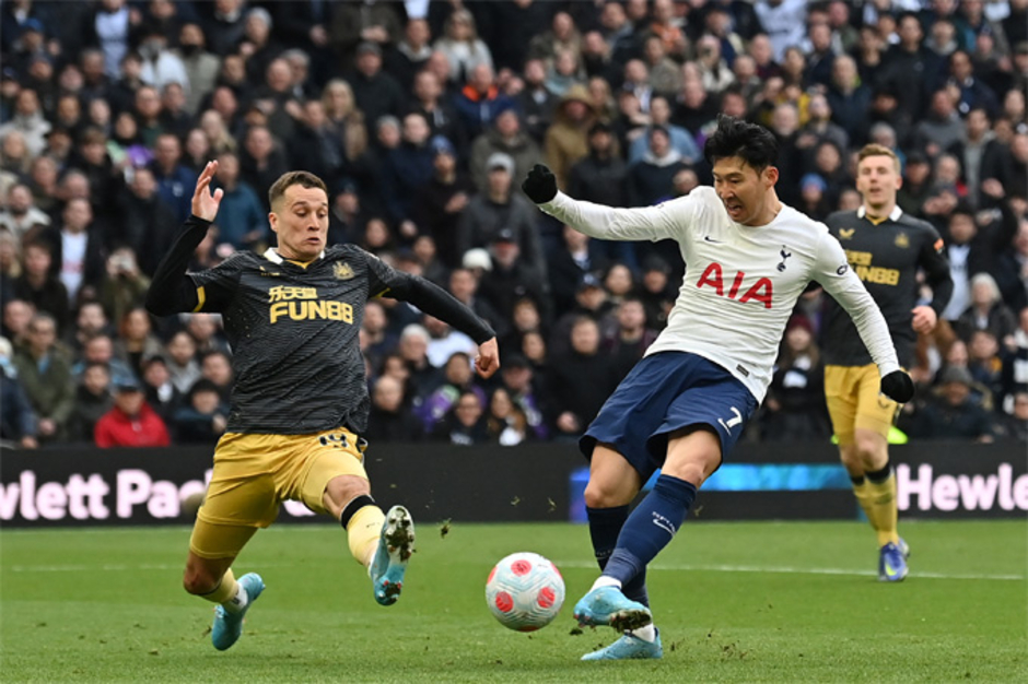 Tường thuật Tottenham 1-2 Newcastle