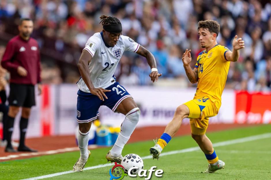 Vì sao Noni Madueke được so sánh với Ronaldo?