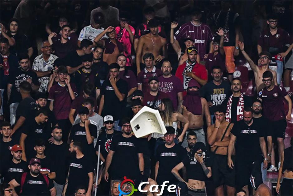 Bạo loạn xảy ra khiến trận play-off trụ hạng ở Italia bị hủy