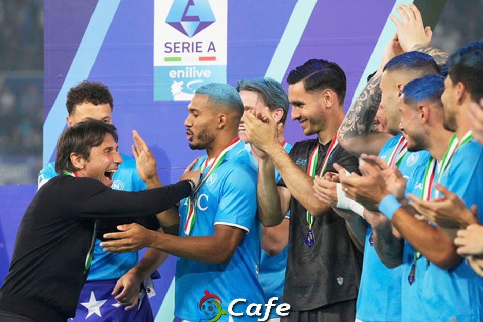 Chủ tịch Napoli xác nhận chia tay HLV Conte