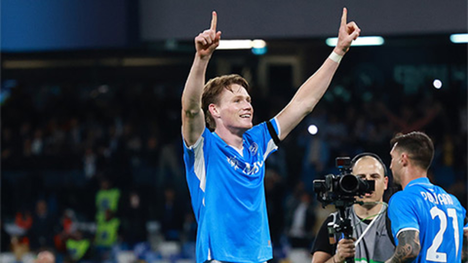 HLV Conte tiết lộ bí kíp giúp McTominay 