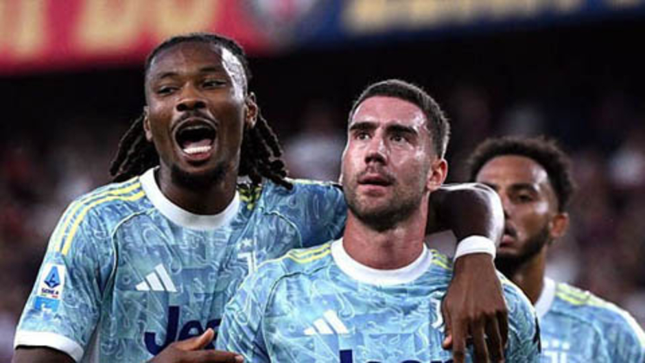 Juventus quyết liệt đeo bám Napoli, Inter 