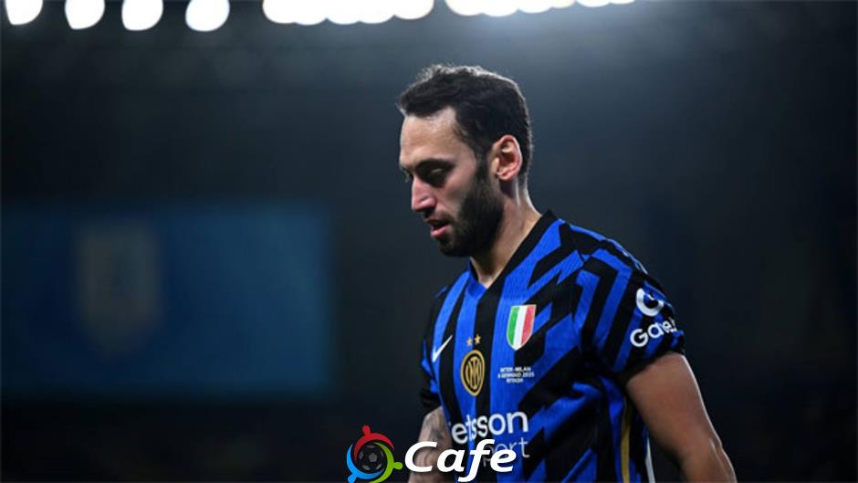 Milan và Inter cùng thất thế trên thị trường chuyển nhượng