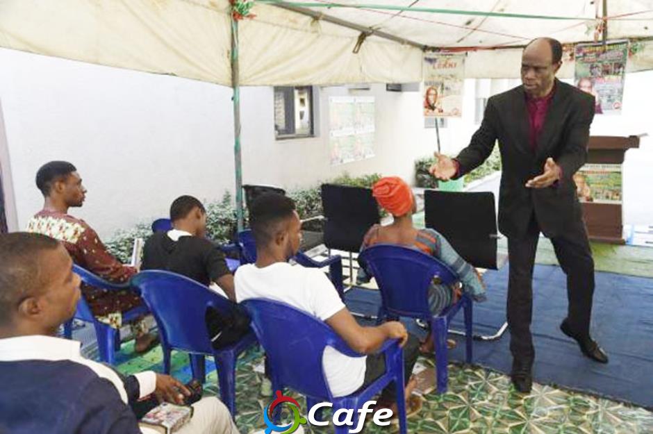Taribo West, chuyên gia dùng bùa chú khiến cả đội Inter xanh mặt