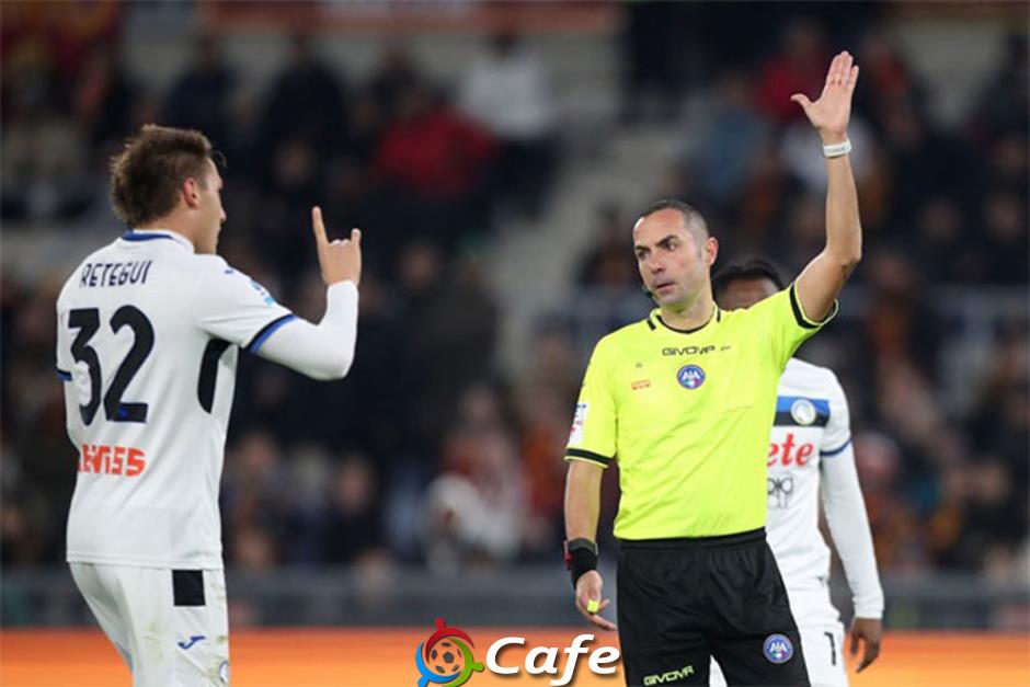 Trọng tài Serie A dùng… loa để tăng tính minh bạch