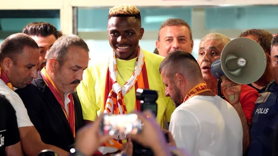 Uẩn khúc khi  Victor Osimhen đến Galatasaray