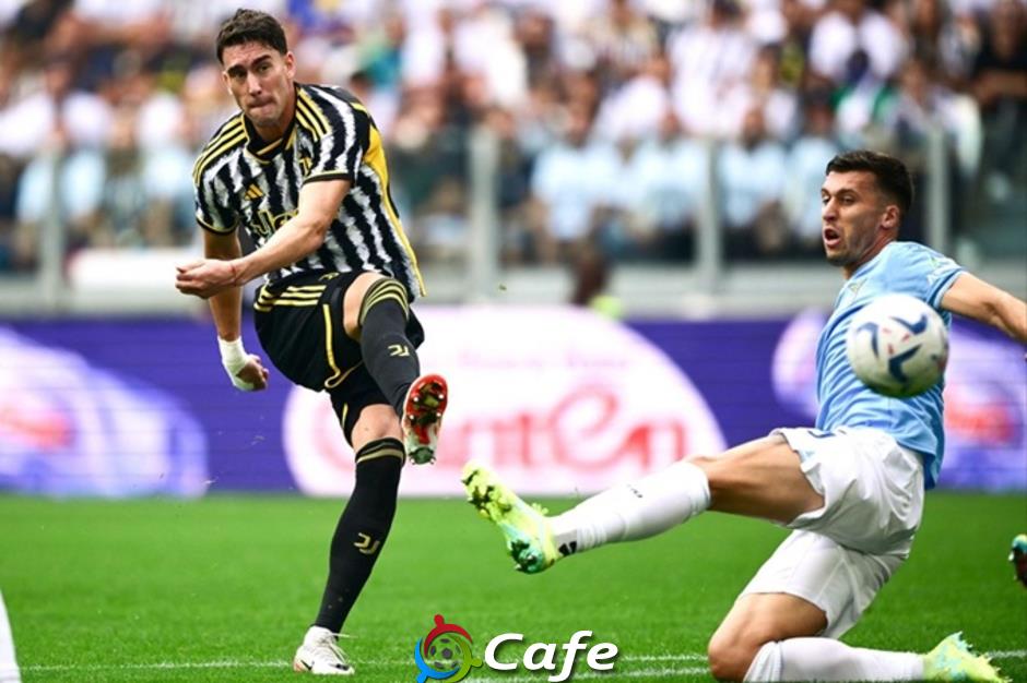 Vlahovic hám tiền và “Lão bà” không khoan nhượng
