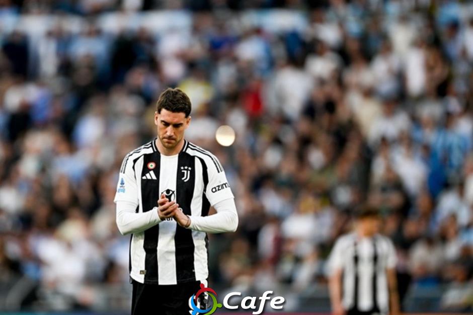 Vlahovic hám tiền và “Lão bà” không khoan nhượng