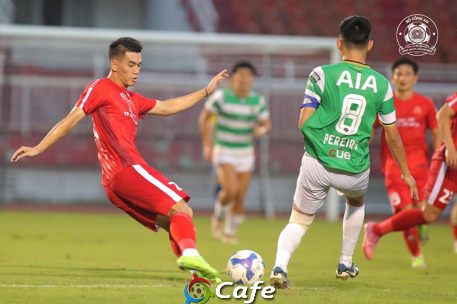 5 bản hợp đồng đình đám trước V.League 2025/26