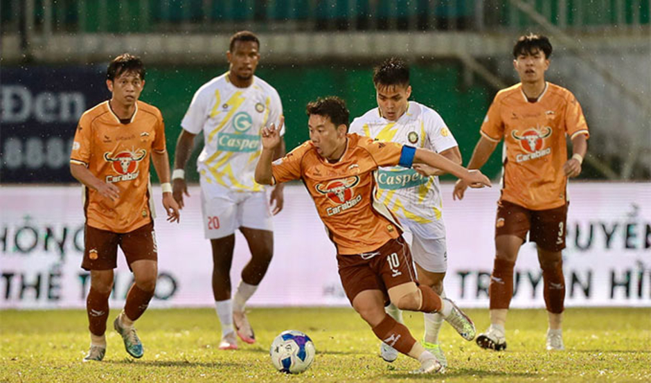 Bầu Đức tung bí kíp độc giúp HAGL chơi như 'lên đồng' ở V.League